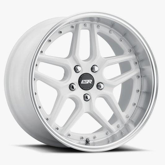 18X10.5 5X114.3 +22 GLOSS WHITE MACHINE LIP CS15.2 80551422 CS15R2WHT-ML