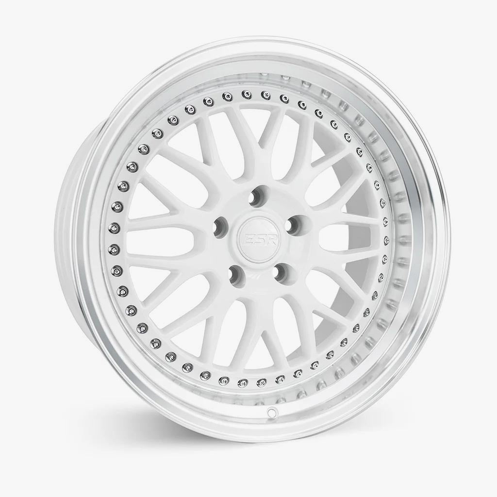 18X10.5 5X120.6 (CUSTOM DRILL) +22 72.56 GLOSS WHITE MACHINE LIP SR01 80551422 SR01WHT-ML 5X120.6